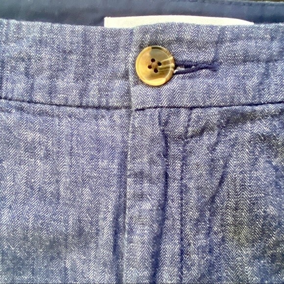 Women's Old Navy Every Day Shorts Mid Rise - Size 10 - 5” inseam - Blue Chambray - Picture 10 of 11